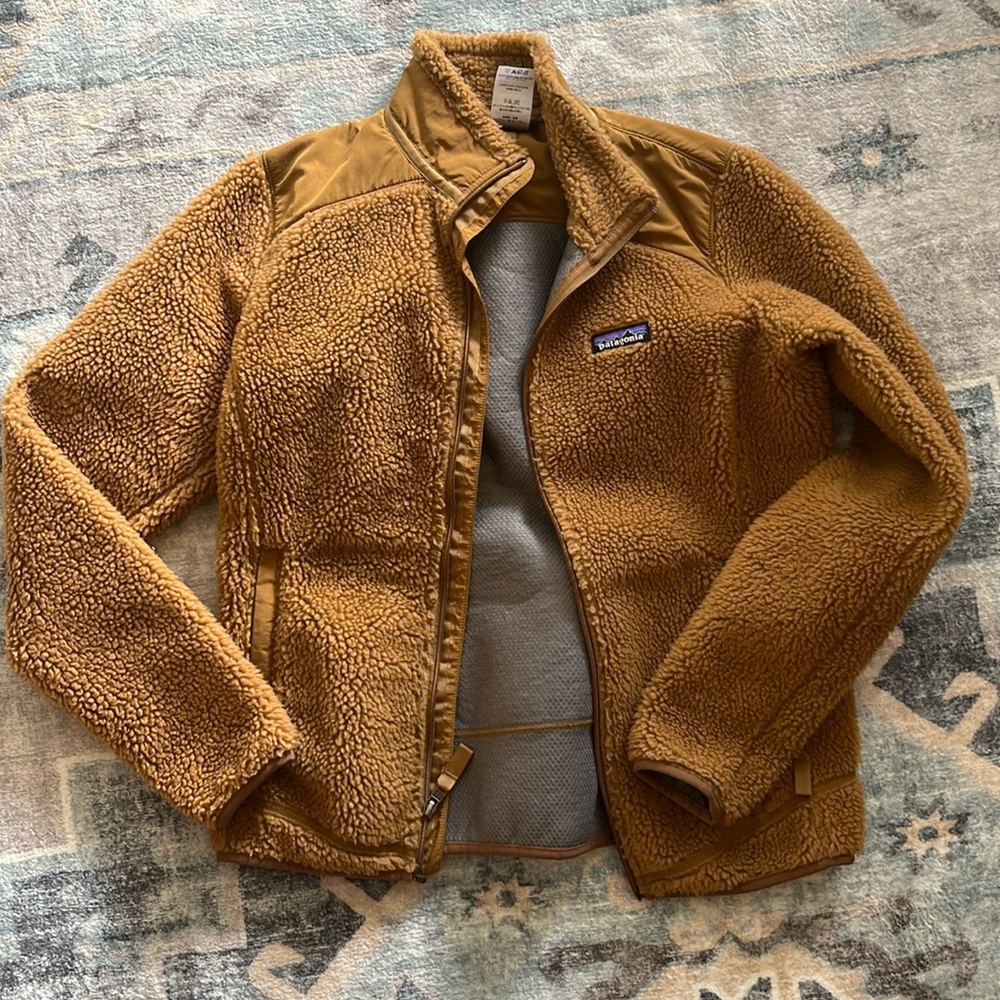 Patagonia teddy coat insulated - size medium